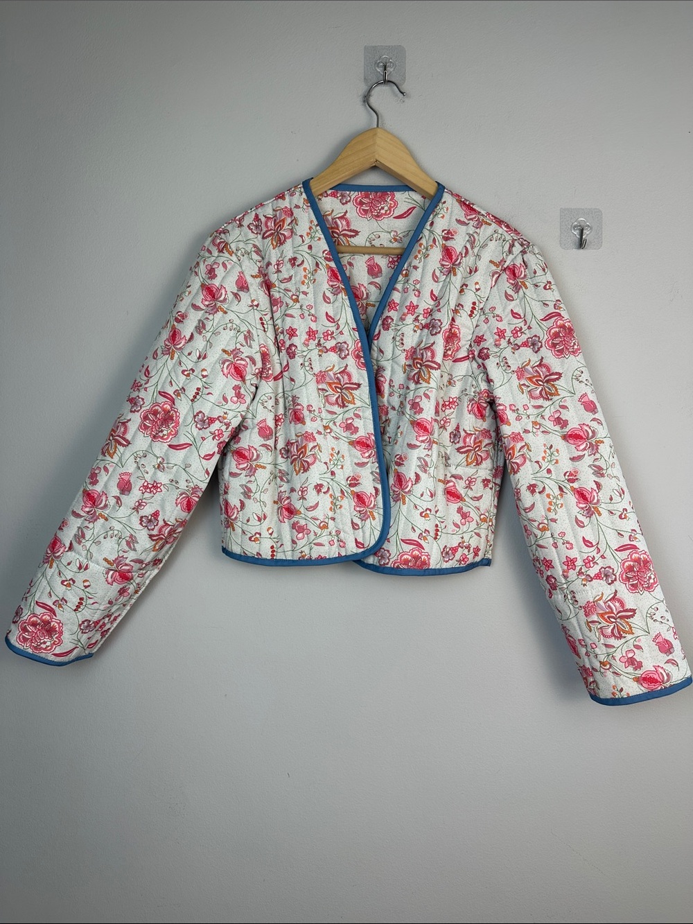 NWOT Women’s Floral Quilted Open Front Jacket Long Sleeve Cropped Bohemian Small - Picture 14 of 16